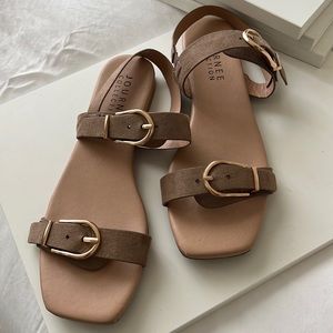 Journey Collection size 7.5 taupe